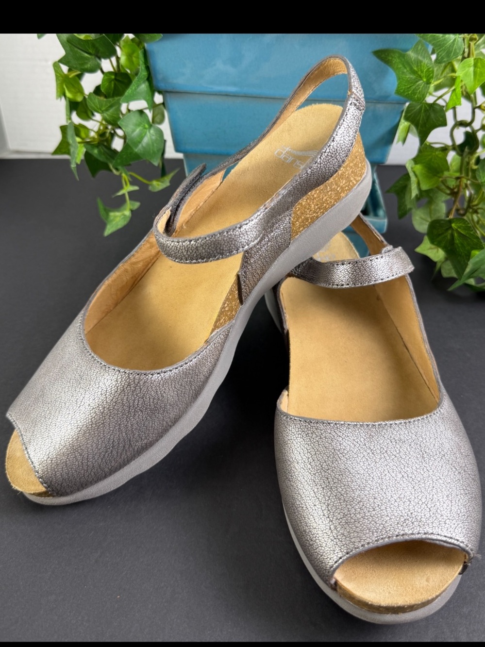 Dansko Marcy EU 41 US 10.5 Sandals Pewter Silver Metallic Cork Shoes Comfort EUC